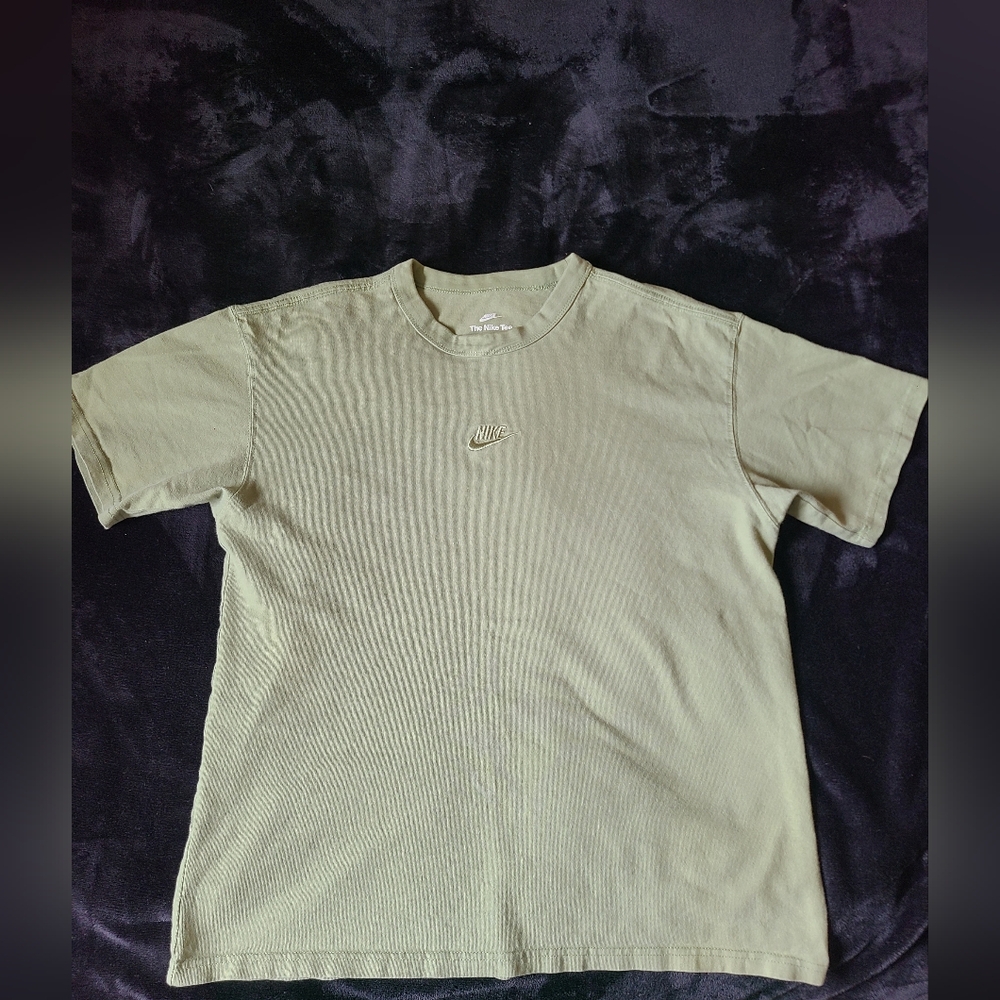 Nike Green Short Sleeve Tee
